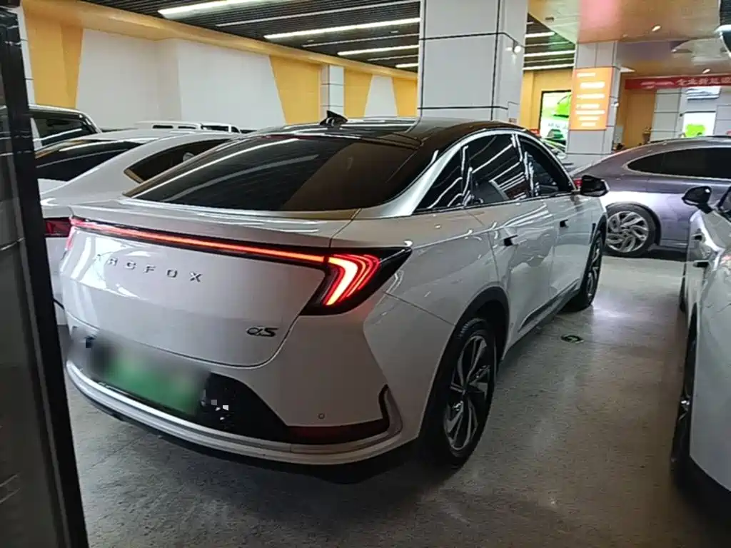 ARCFOX Alpha S — миниатюра 7