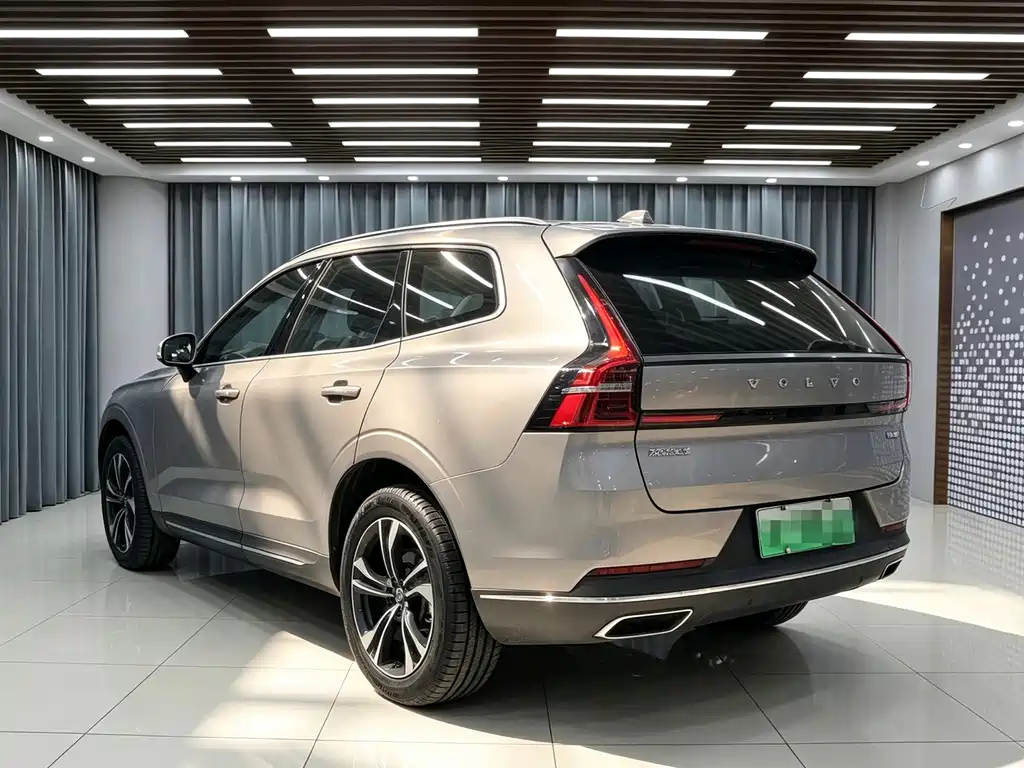 Volvo XC70 PHEV — миниатюра 2