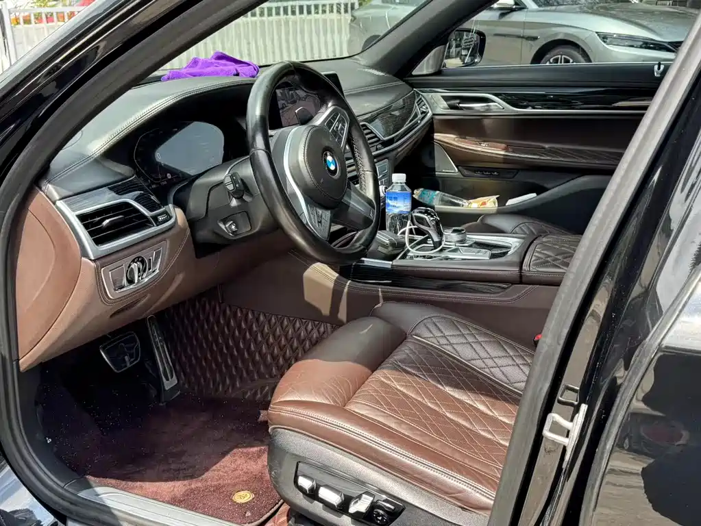 BMW 7 Series 7 2019 740Li Lead M Sport