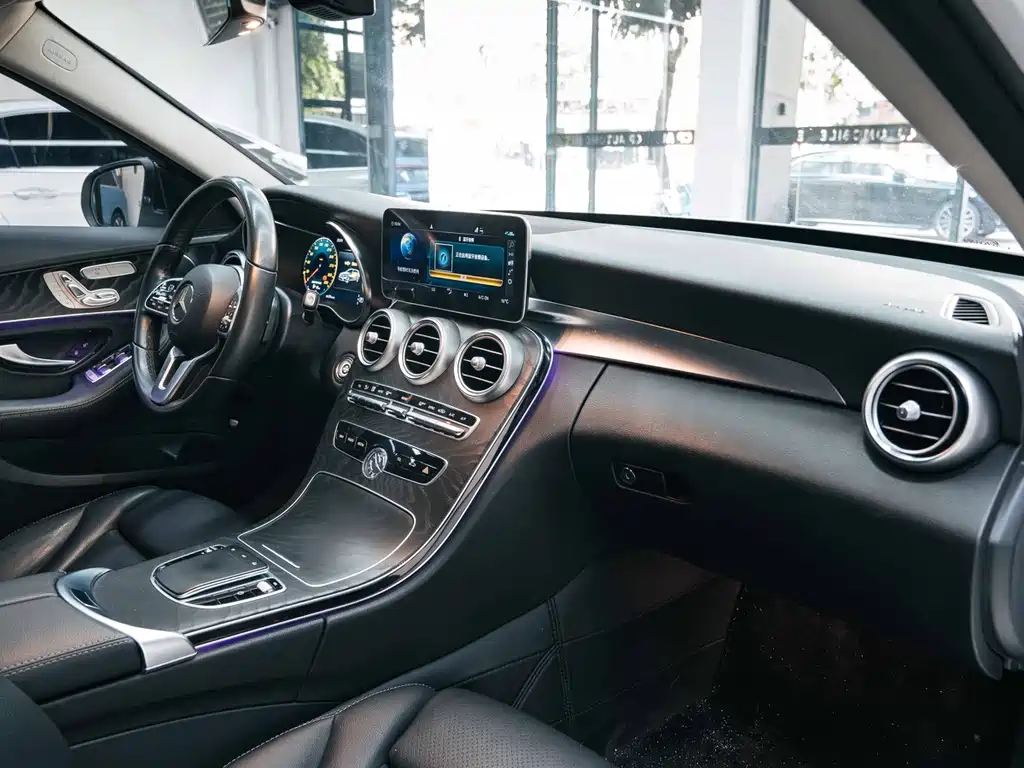 Mercedes-Benz C-Class (Import) — миниатюра 18