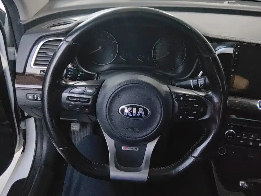 Kia K4 — миниатюра 15