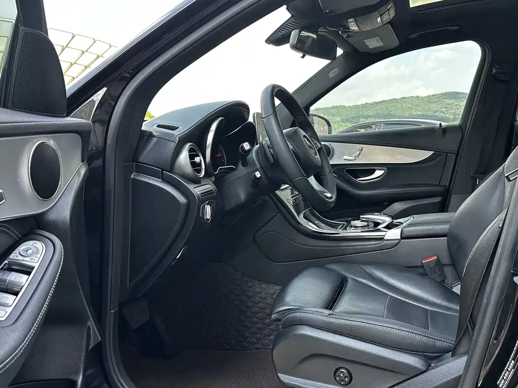 Mercedes-Benz GLC 2017 GLC 200 4MATIC