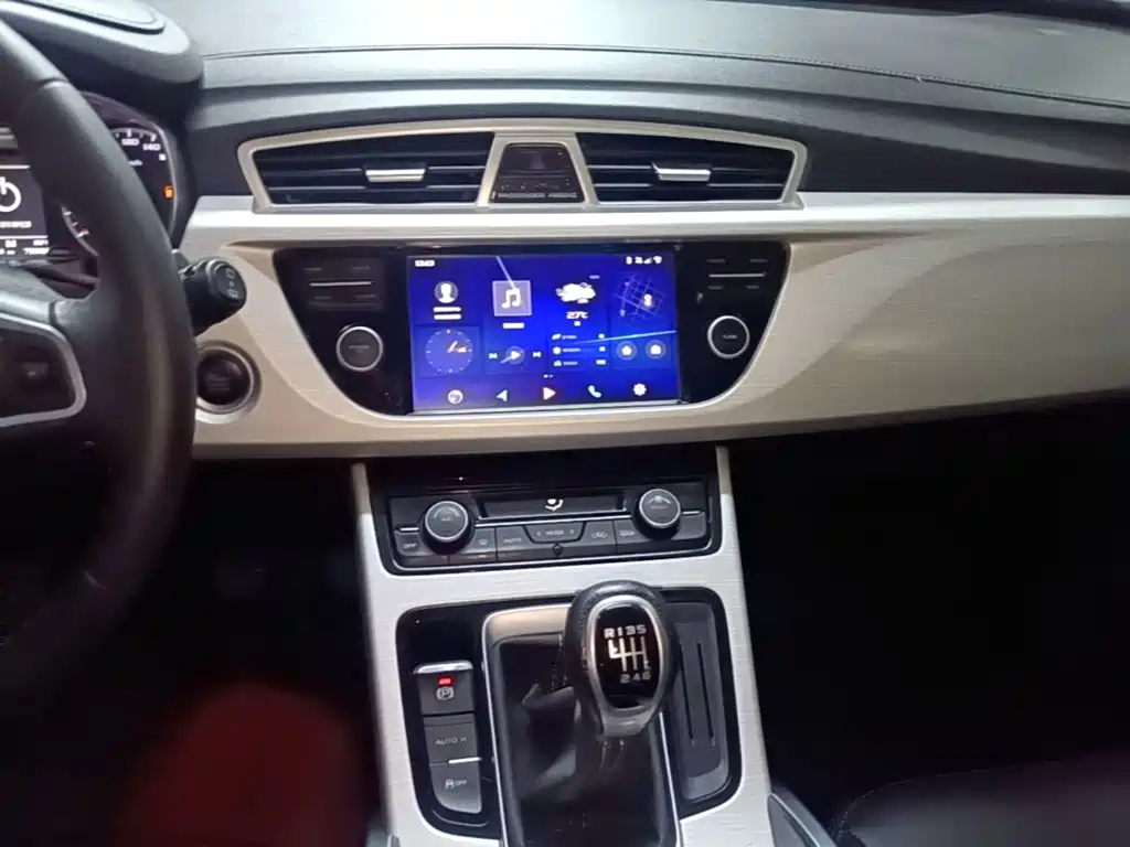 Geely Boyue — миниатюра 13