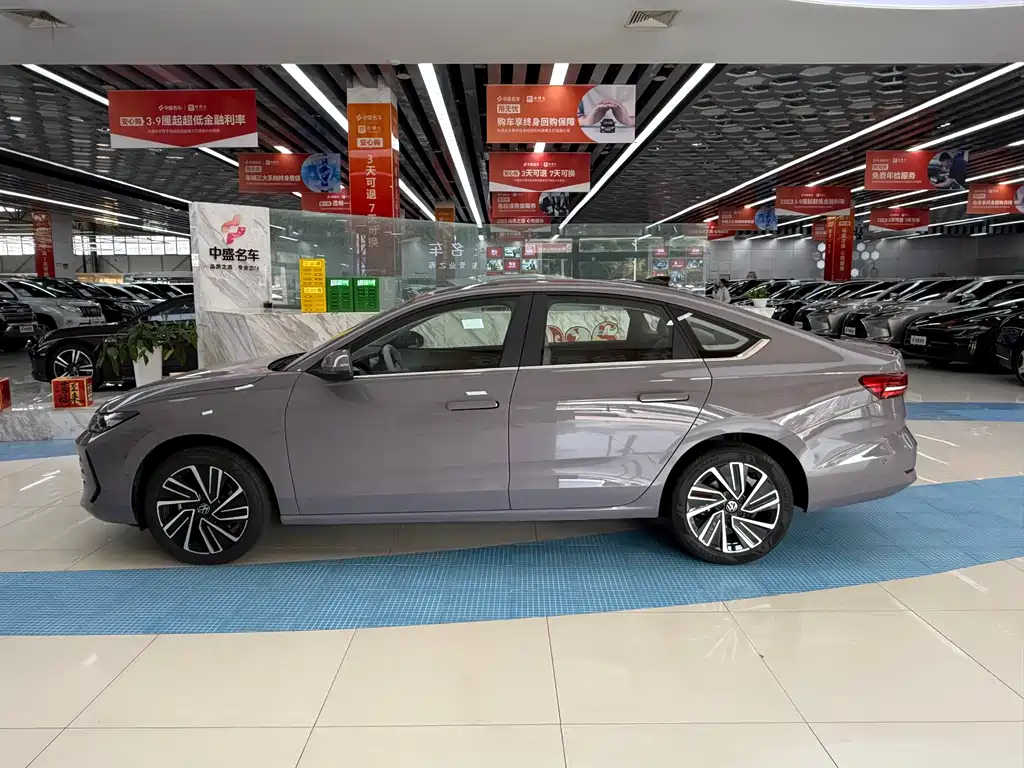 Volkswagen Lavida 2026 Pro 300TSI