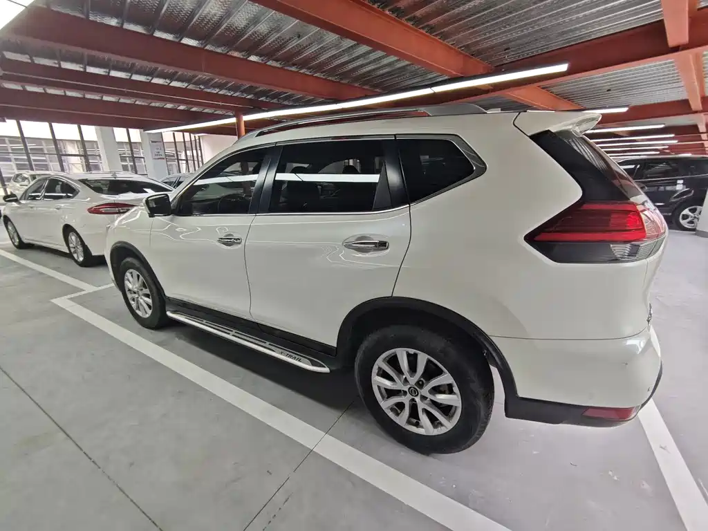 Nissan X-Trail — миниатюра 14