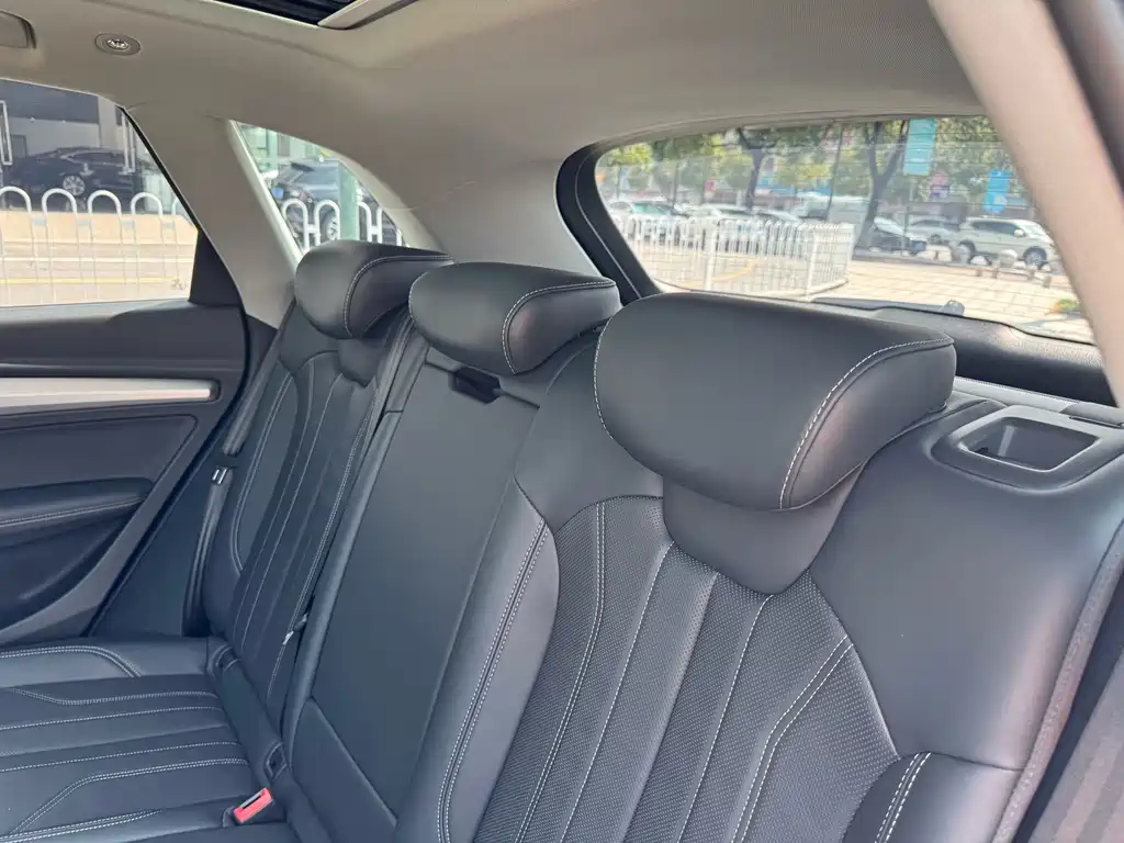Audi Q5L — миниатюра 30