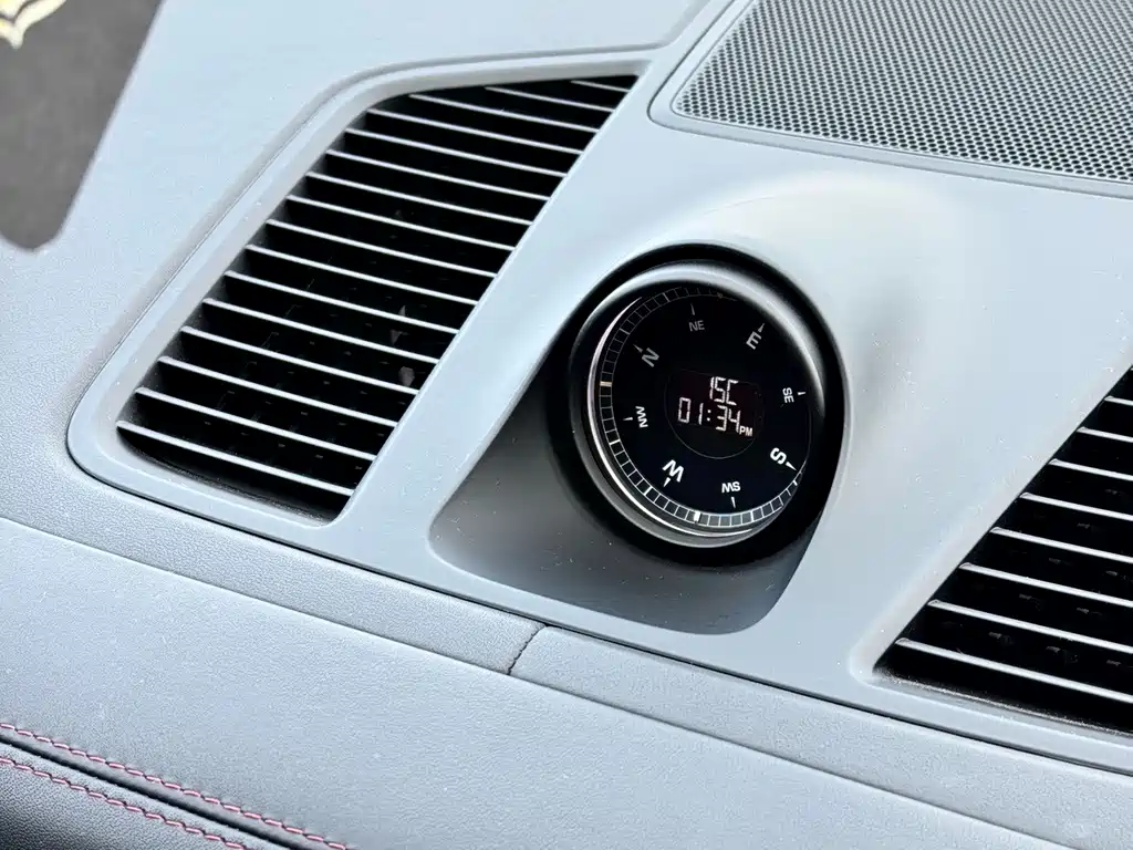 Porsche Cayenne — миниатюра 18