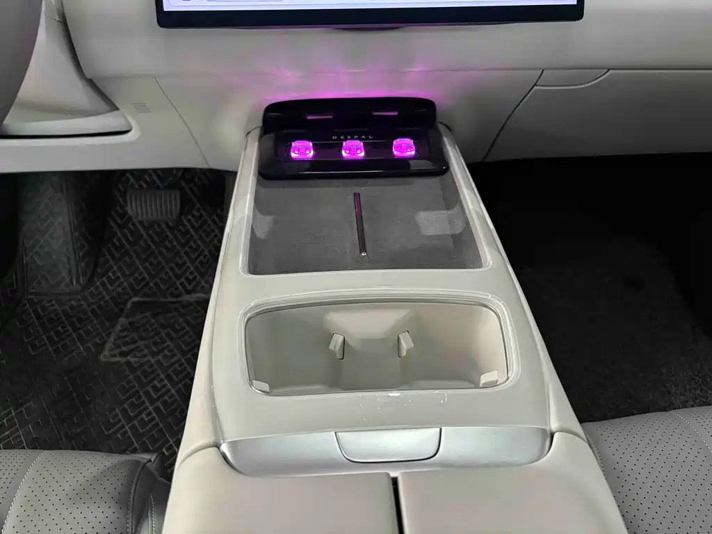 Changan Deepal DARK BLUE L07