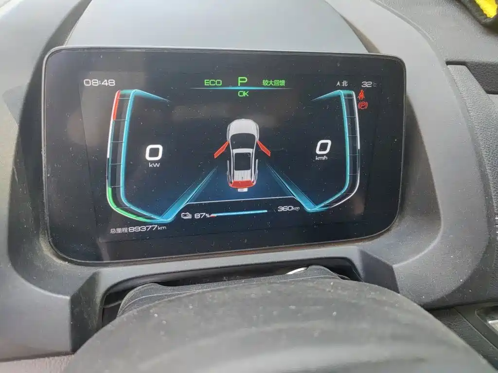 BYD Yuan EV — миниатюра 8