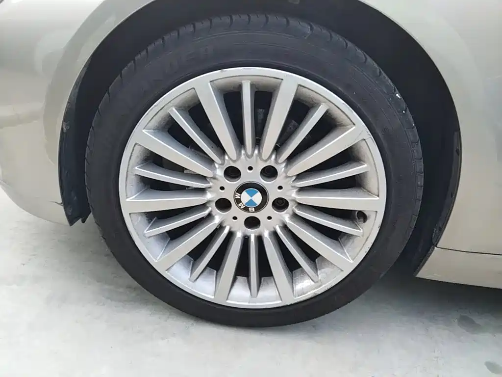 BMW 3 Series — миниатюра 23