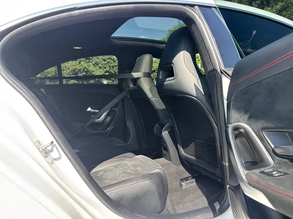 Mercedes-Benz CLA (Import) — миниатюра 7