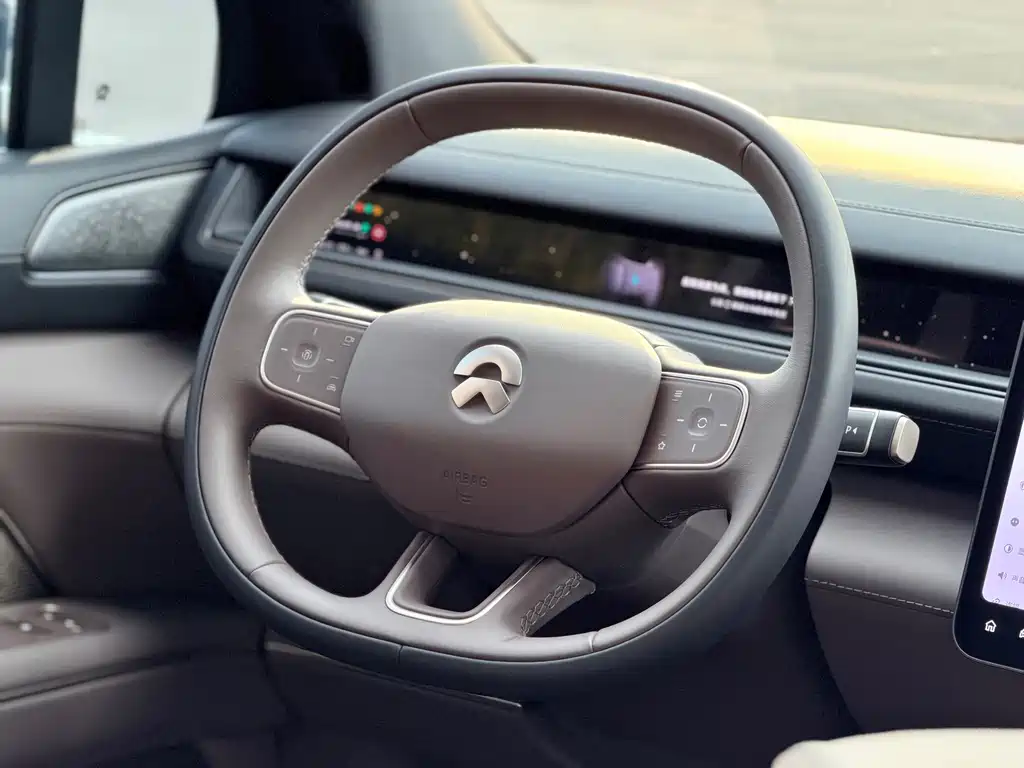NIO ES8 — миниатюра 14