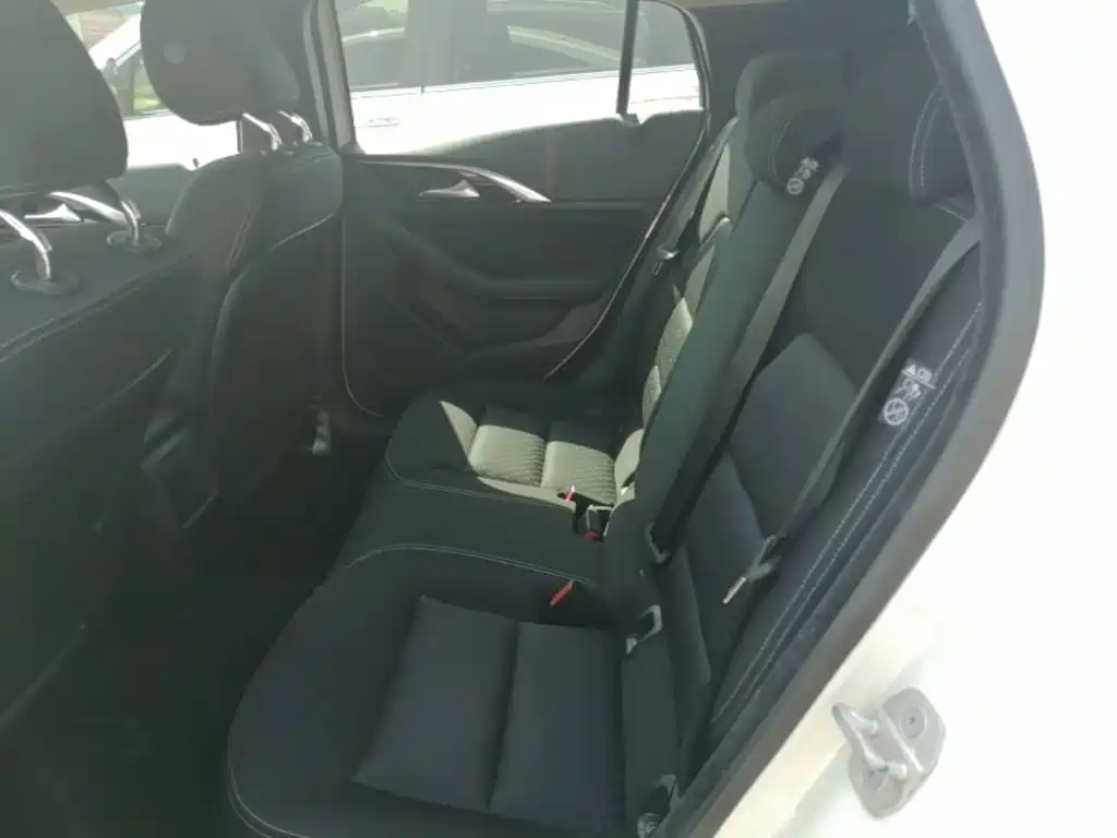 Infiniti QX30 — миниатюра 17