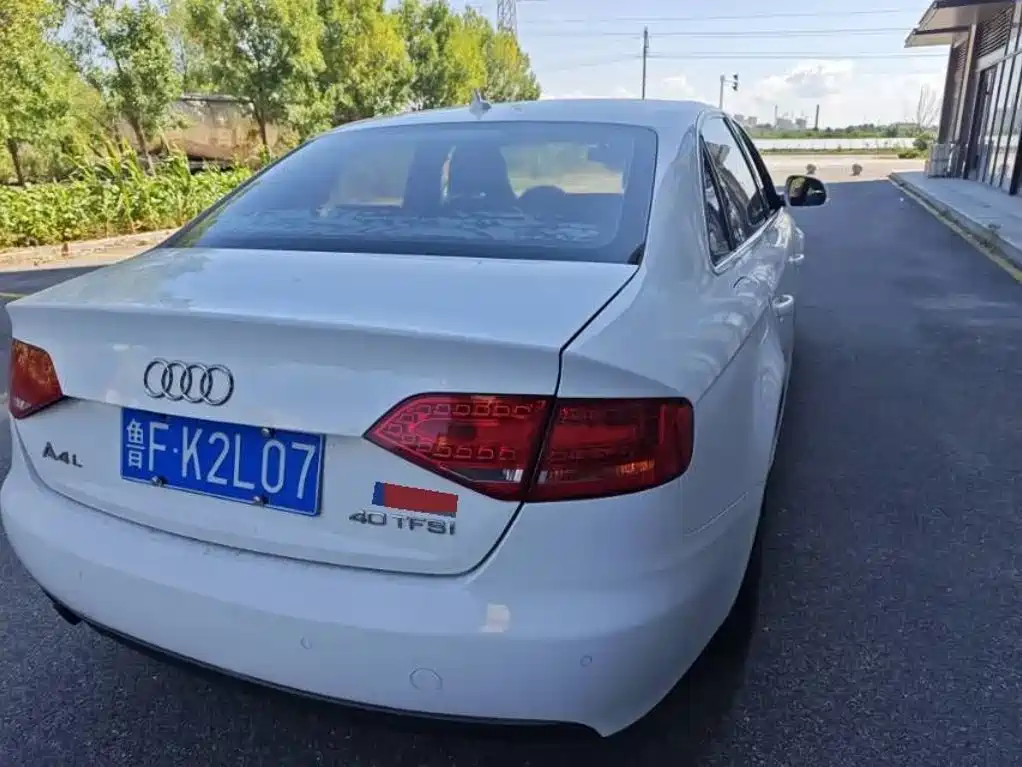 Audi A4L — миниатюра 8