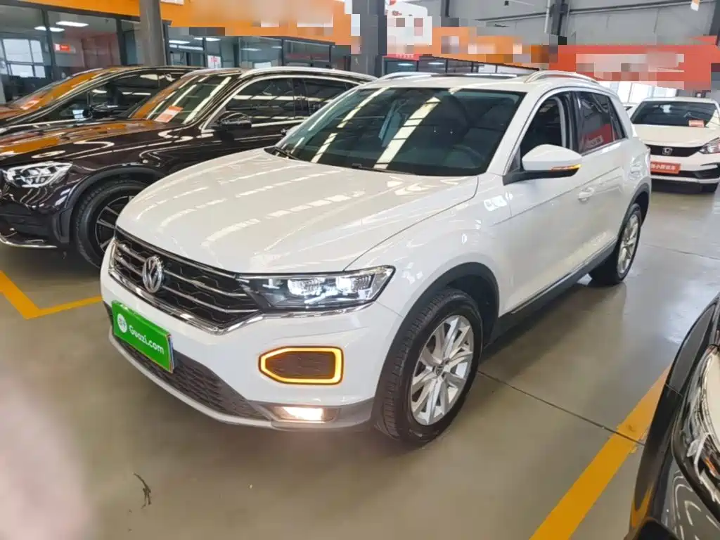 Volkswagen T-Roc — миниатюра 2