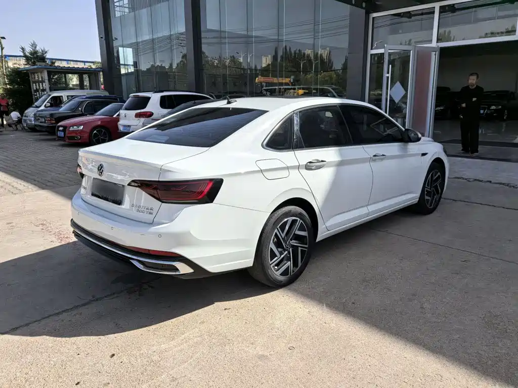 Volkswagen Sagitar — миниатюра 7