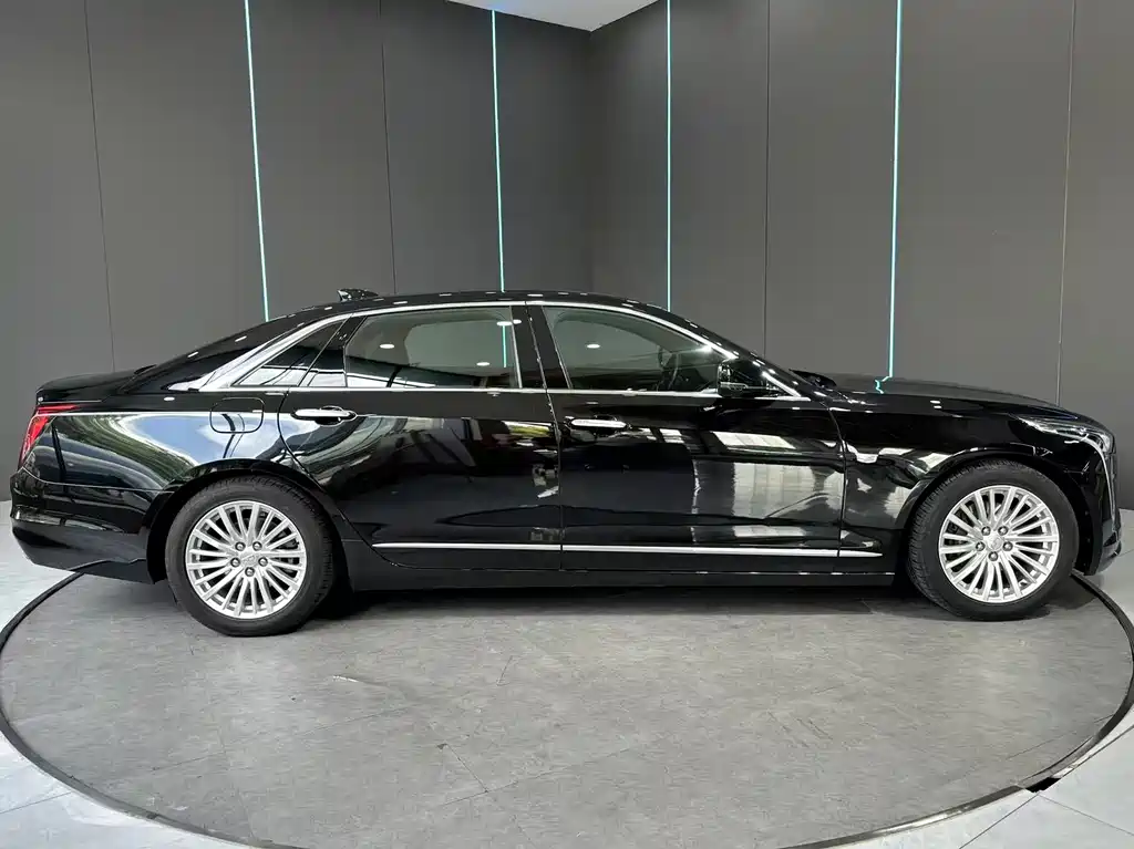 Cadillac CT6 2022 28T
