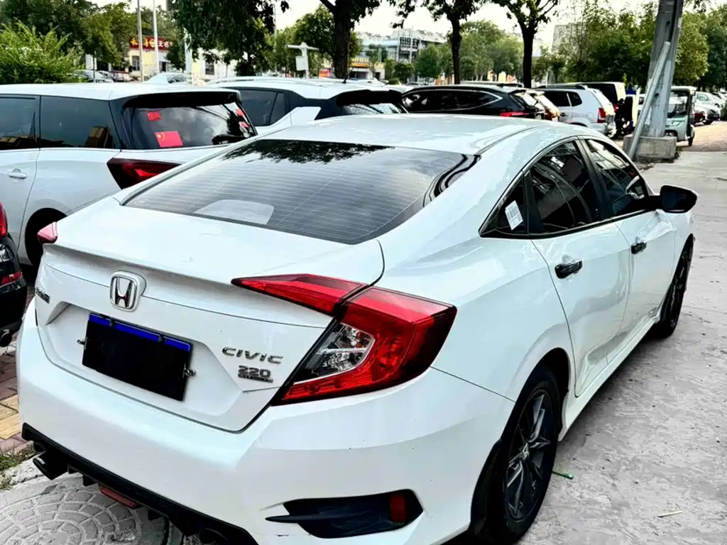 Honda Civic — миниатюра 5