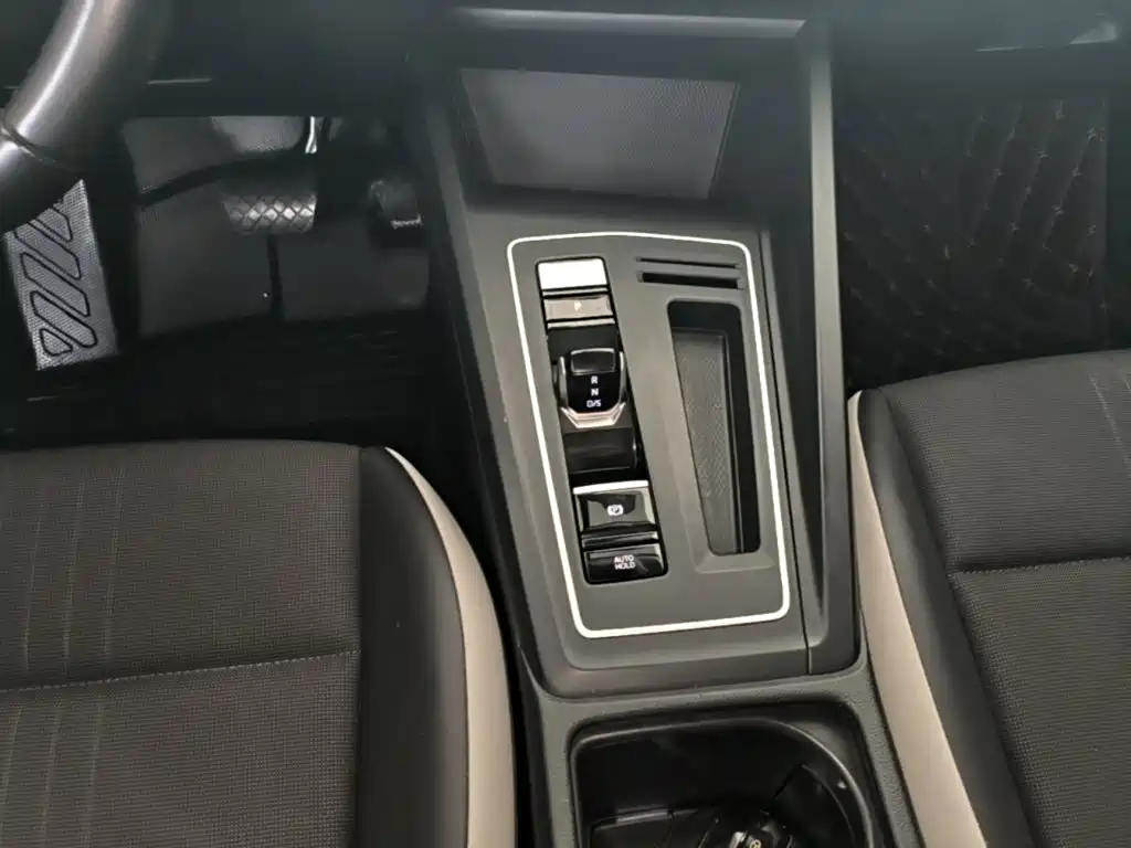 Volkswagen Golf — миниатюра 10