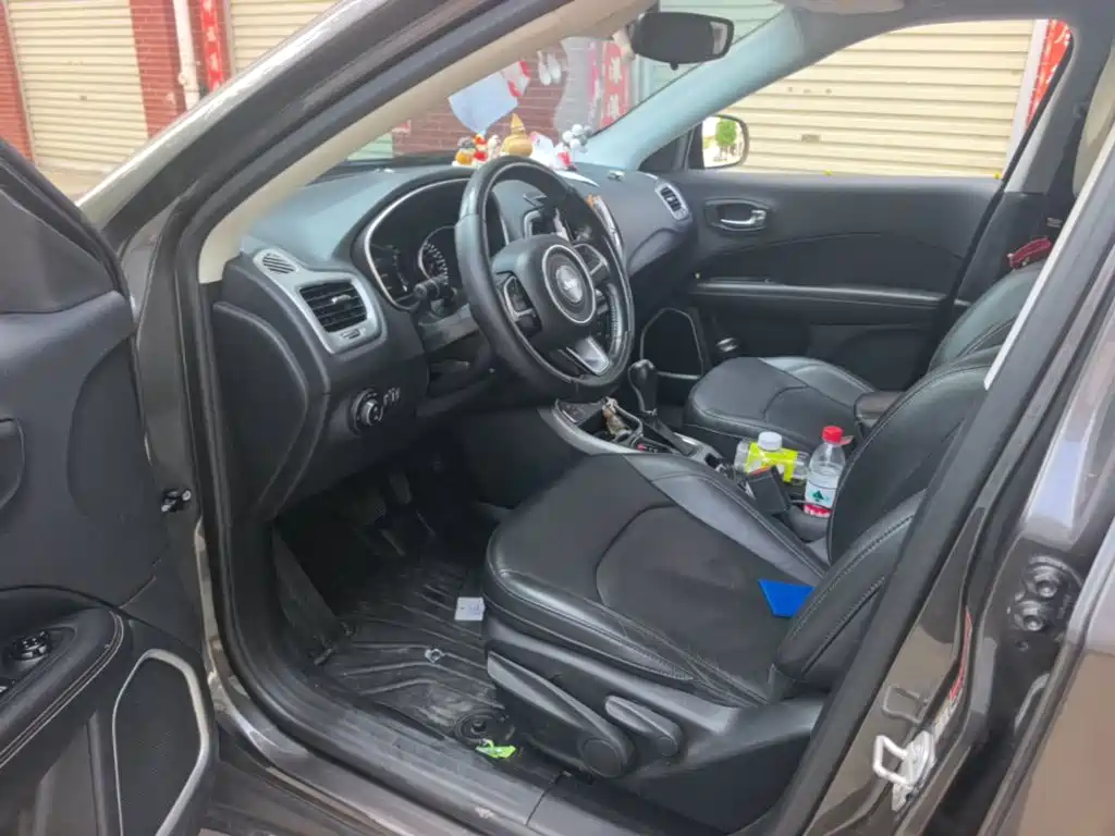 Jeep Compass — миниатюра 16