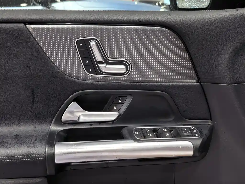 Mercedes-Benz B-Class — миниатюра 6