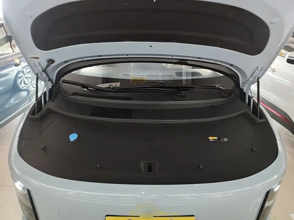 Li Auto Идеальный I8 — миниатюра 20