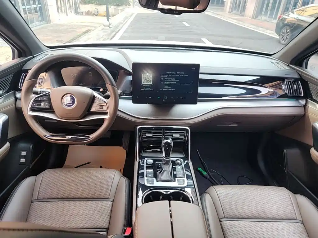 BYD Tang — миниатюра 10