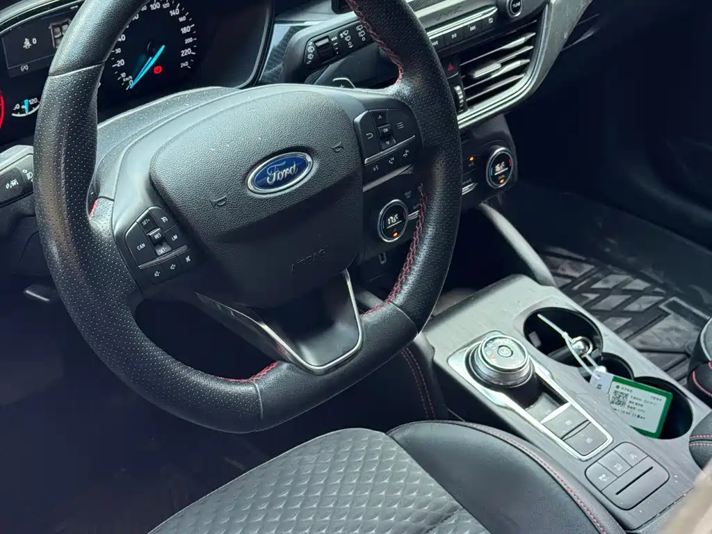 Ford Focus — миниатюра 10
