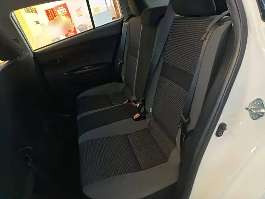 Toyota Vios FS — миниатюра 17