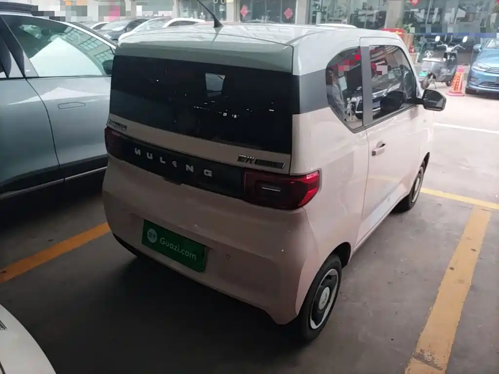 Wuling MINIEV — миниатюра 7