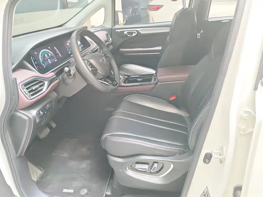 GAC Motor Trumpchi M6 — миниатюра 9