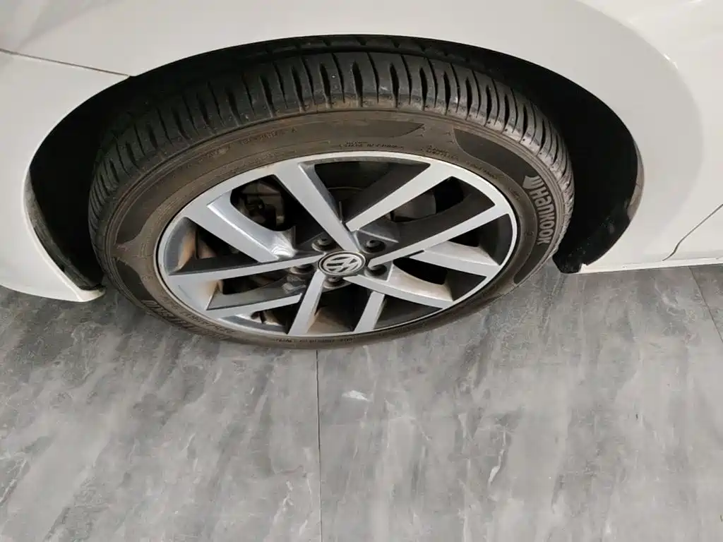 Volkswagen Golf — миниатюра 23