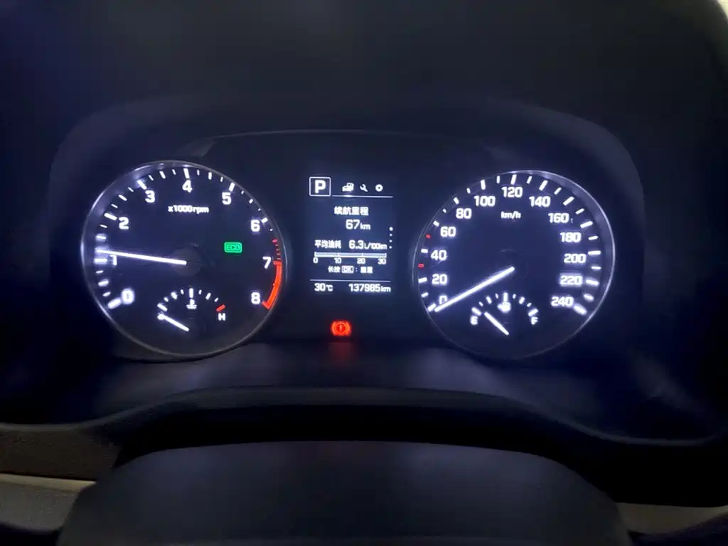 Hyundai Elantra — миниатюра 12