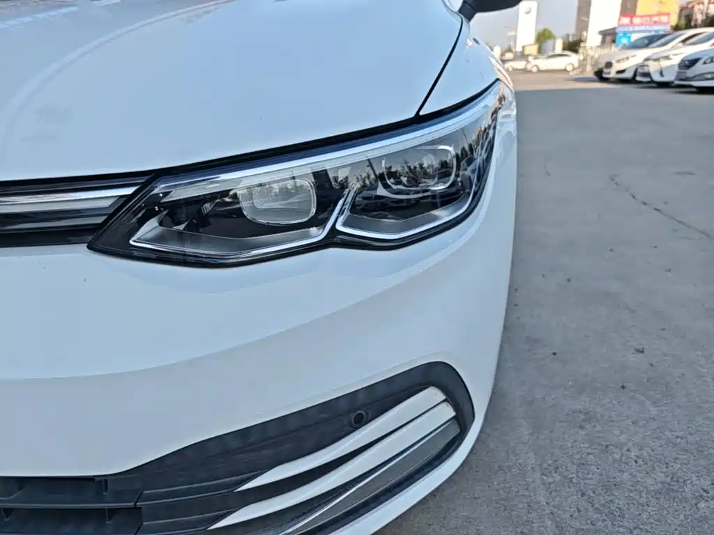 Volkswagen Golf — миниатюра 24