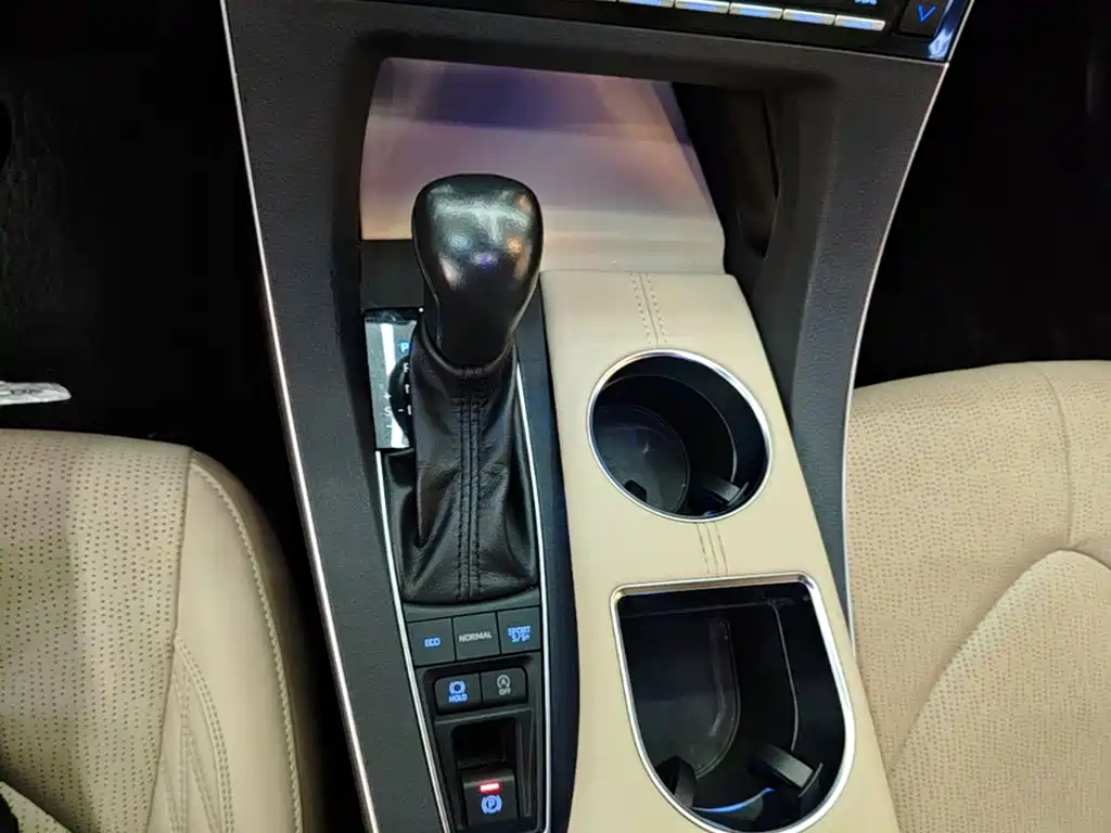 Toyota Avalon — миниатюра 14