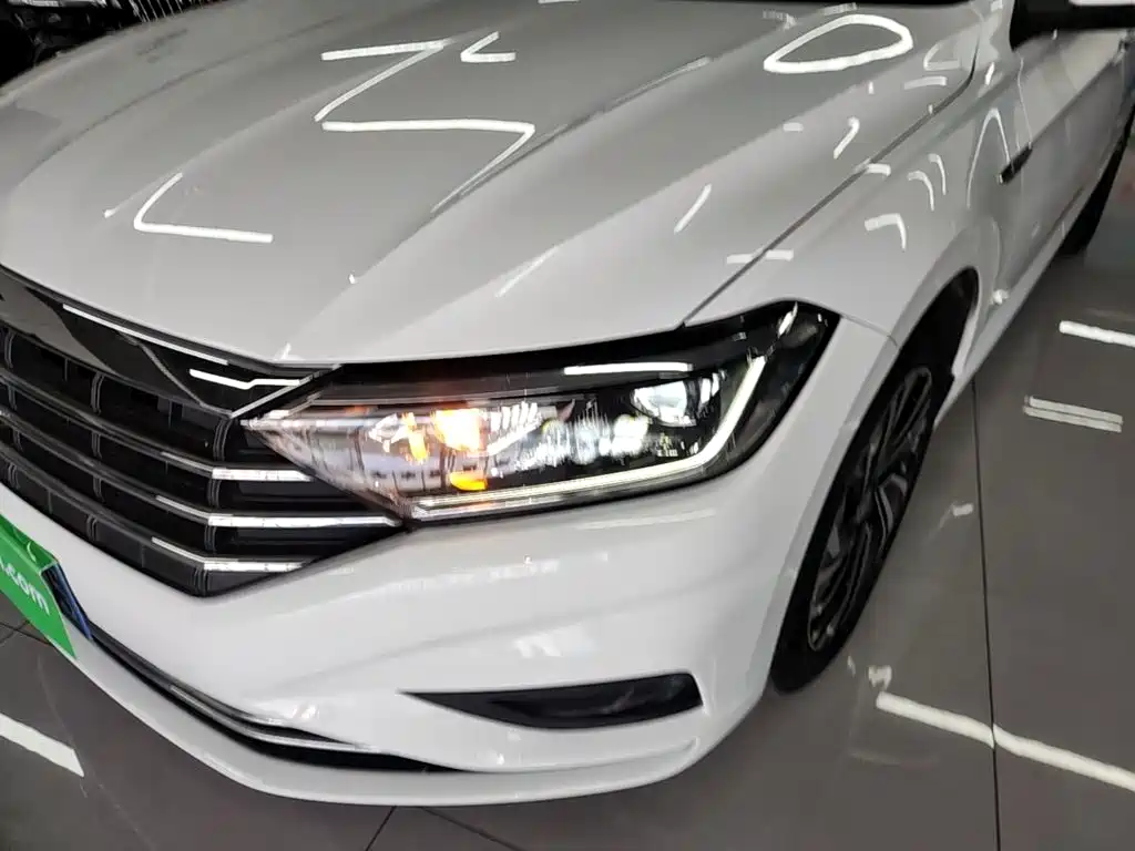 Volkswagen Sagitar — миниатюра 24