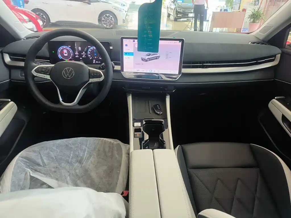 Volkswagen Sagitar — миниатюра 10