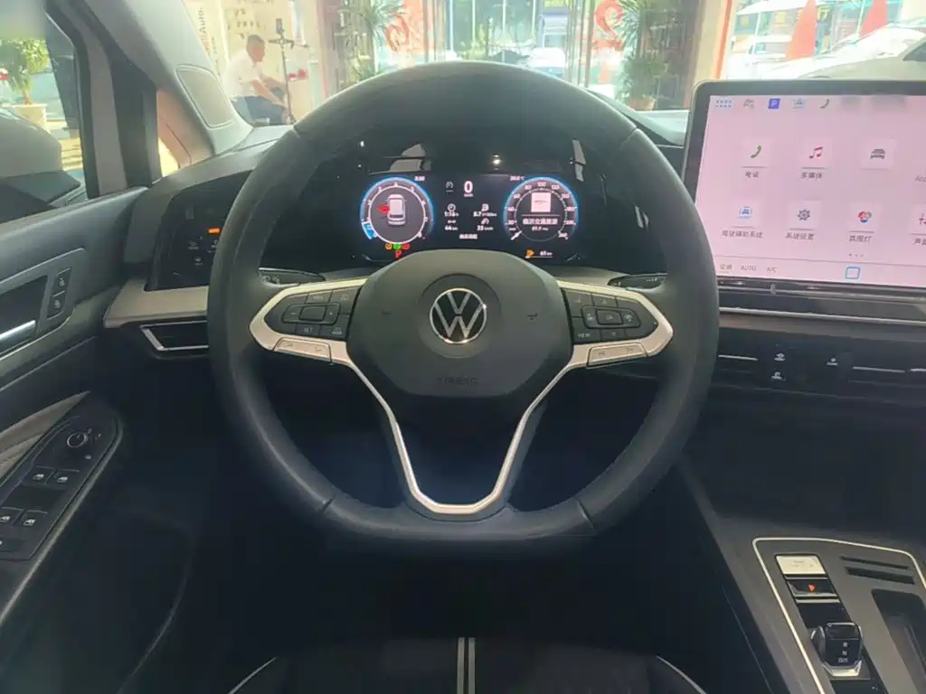 Volkswagen Golf — миниатюра 11