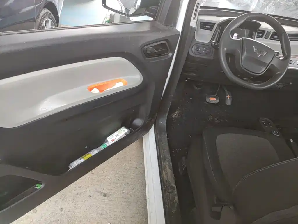 Wuling MINIEV — миниатюра 16