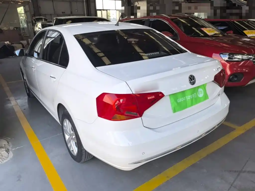 Volkswagen Jetta — миниатюра 5