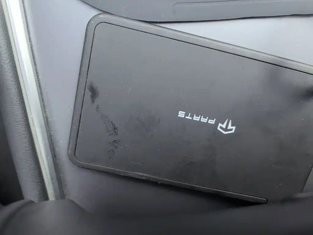 Tesla Model 3 — миниатюра 9