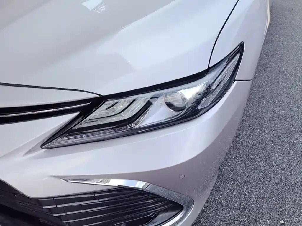 Toyota Camry — миниатюра 24