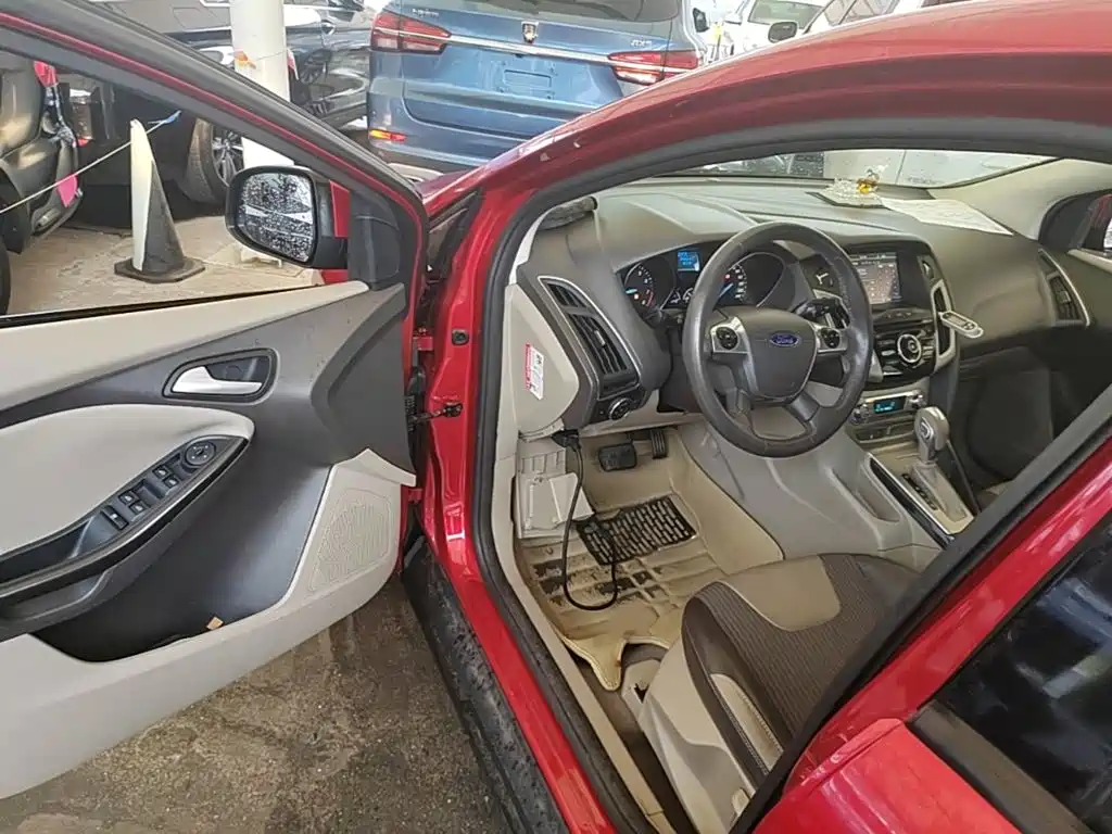 Ford Focus — миниатюра 16