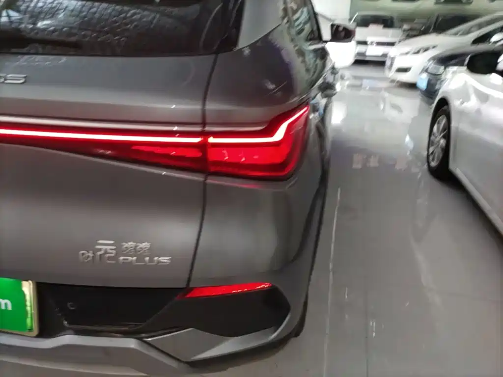 BYD Yuan Plus — миниатюра 8