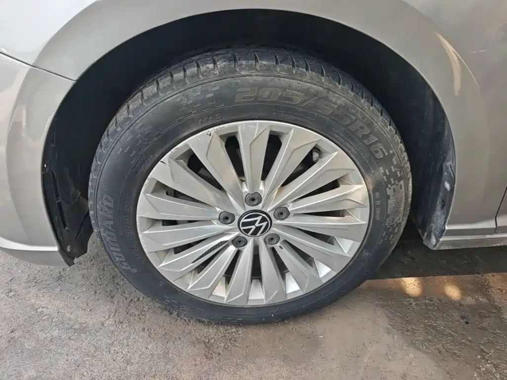 Volkswagen Lavida — миниатюра 23
