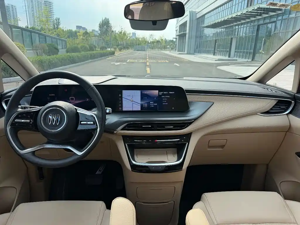 Buick GL8 Hybrid — миниатюра 8
