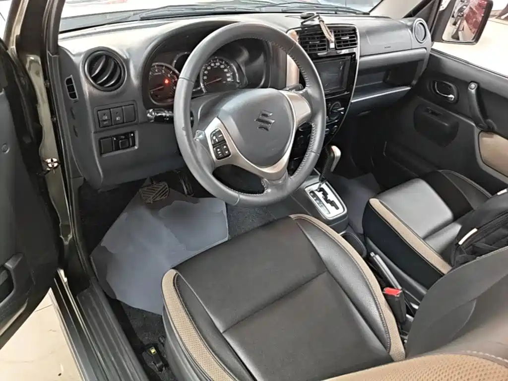 Suzuki Jimny — миниатюра 10