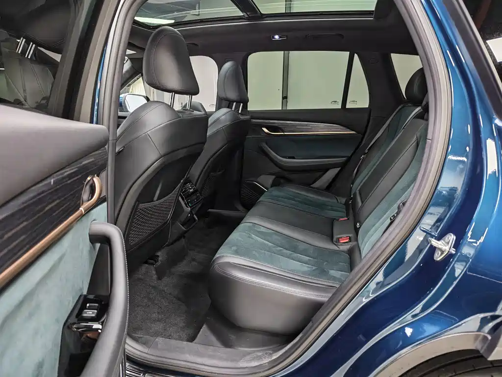 Geely Xingyue L — миниатюра 10