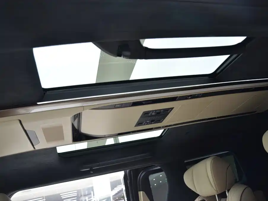 Toyota Vellfire — миниатюра 11