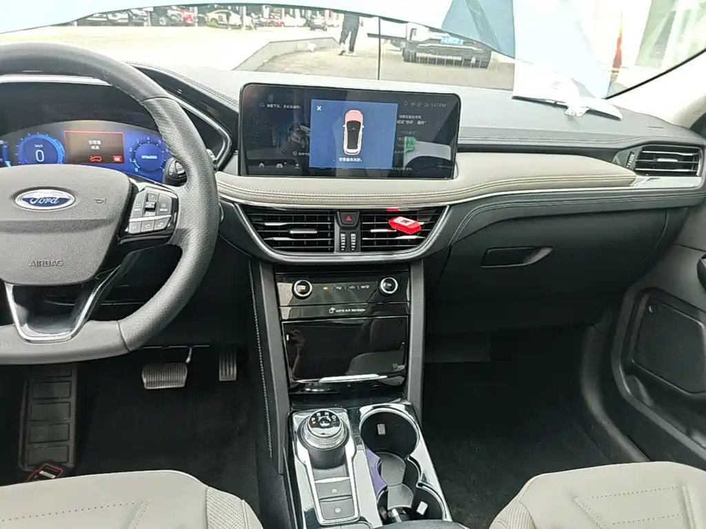 Ford Escape — миниатюра 13